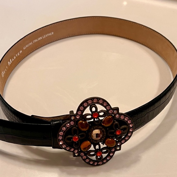 Black Belt with Ornate Buckle - Picture 11 of 12